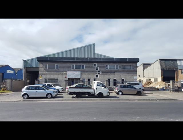 1,300M² FACTORY TO LET IN BLACKHEATH INDUSTRIAL